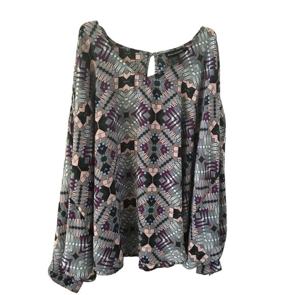 Ashley Stewart Poncho Style Blouse Geometric Print size 26/28 - Picture 2 of 5